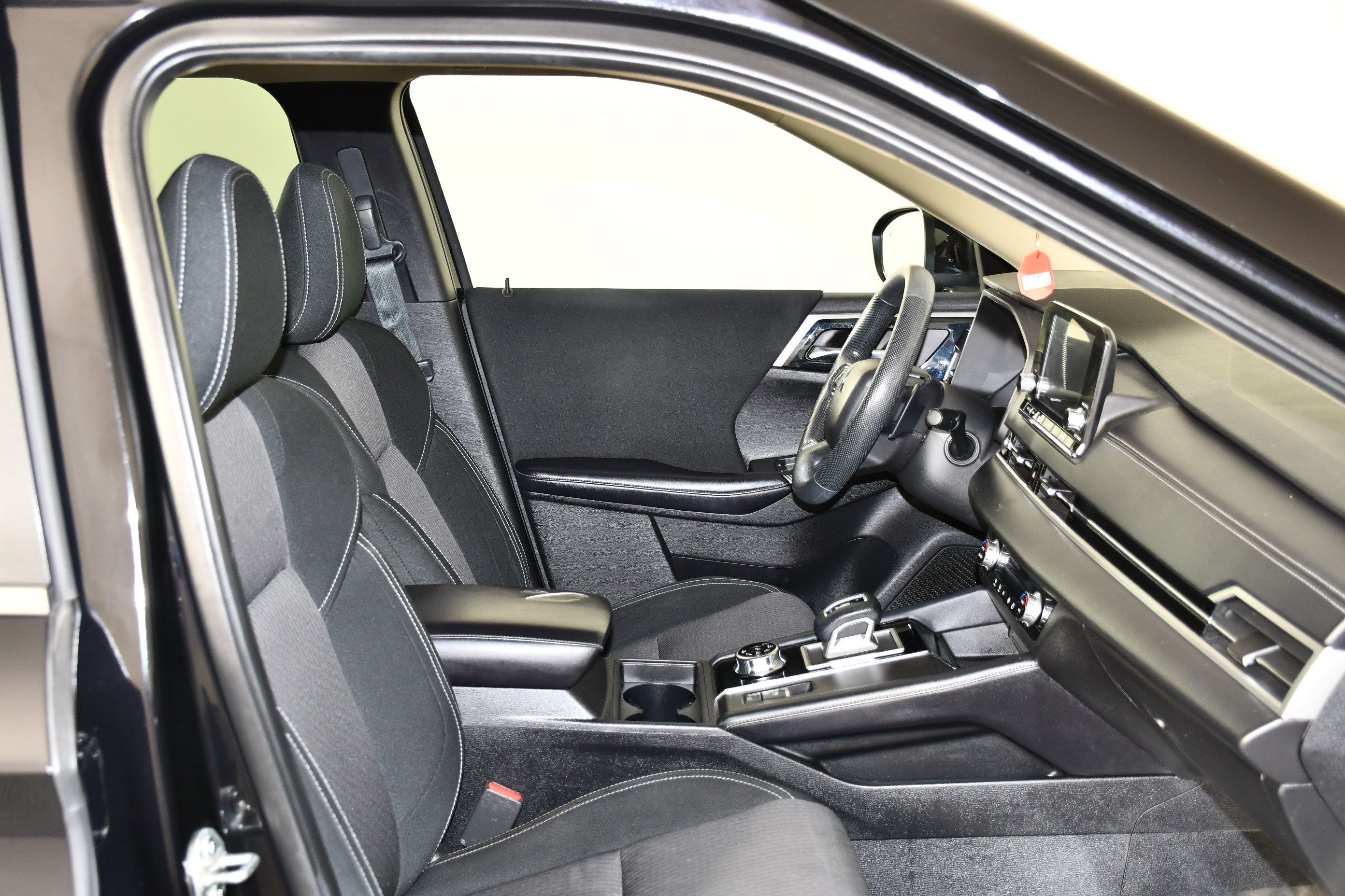 Used 2022 Mitsubishi Outlander ES AWD/4WD image 31