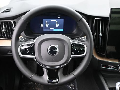 New 2026 Volvo XC60 B5 Core w/ Protection Package Premier image 13