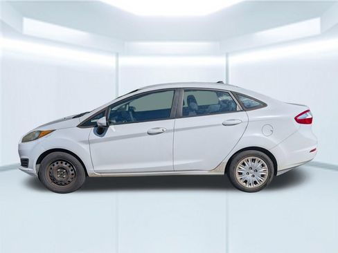 Used 2015 Ford Fiesta S FWD image 2
