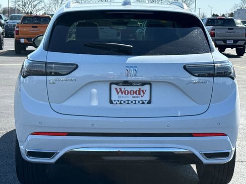 New 2026 Buick Envision Avenir image 8