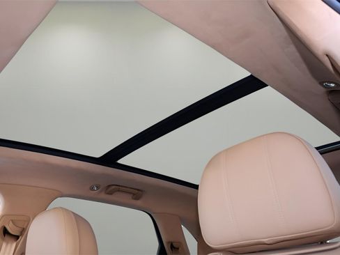 New 2025 Bentley Bentayga image 32