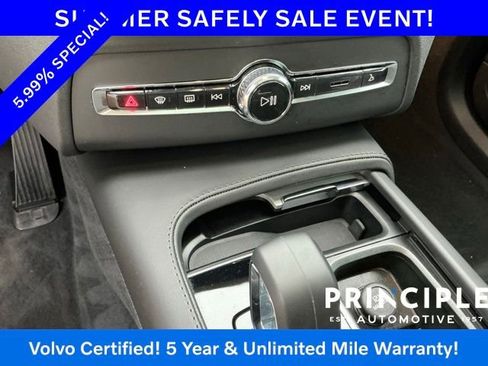 Certified 2025 Volvo XC90 B5 Core AWD/4WD image 21