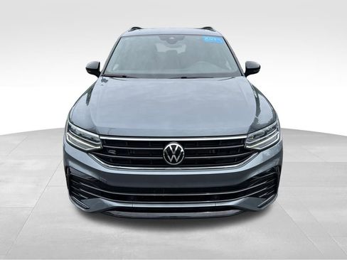 Used 2023 Volkswagen Tiguan SE R-Line FWD image 3
