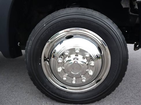 Used 2015 Ford F550 4x4 Crew Cab Super Duty image 16