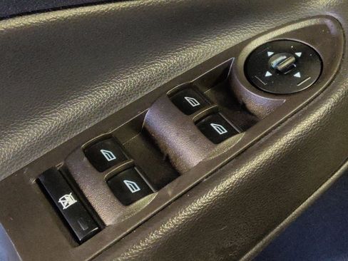Used 2014 Ford Escape S FWD image 27