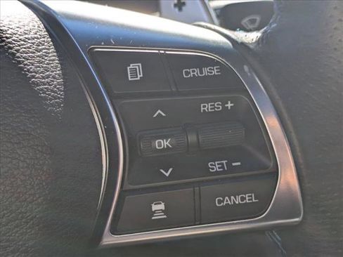 Used 2018 Hyundai Sonata Limited image 15