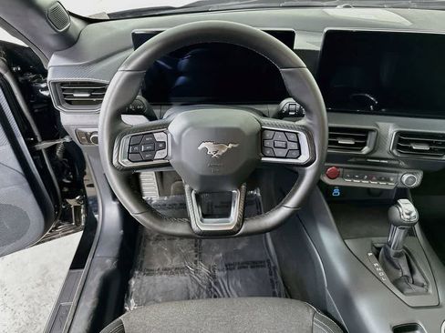 Certified 2024 Ford Mustang Coupe RWD image 10