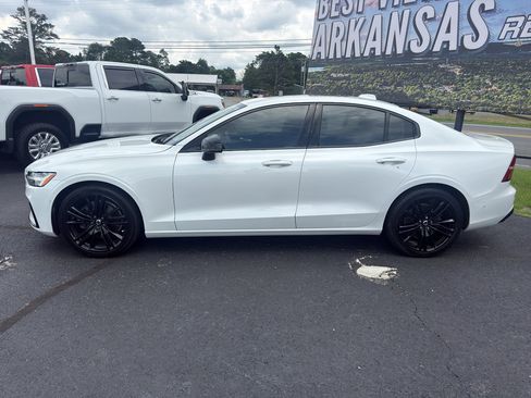 Used 2024 Volvo S60 B5 Plus w/ Climate Package AWD/4WD image 7