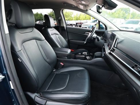 Used 2023 Kia Sportage EX AWD/4WD image 27