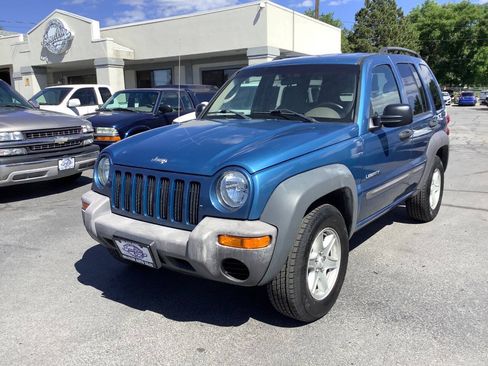 Used 2004 Jeep Liberty Sport w/ PWR Convenience Group AWD/4WD image 3