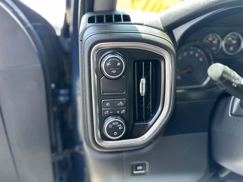 Used 2019 Chevrolet Silverado 1500 RST w/ All-Star Edition RWD image 11