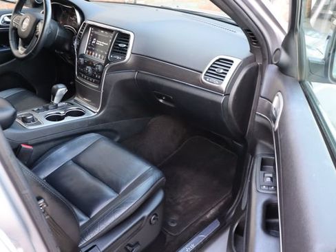 Used 2018 Jeep Grand Cherokee Limited AWD/4WD image 47