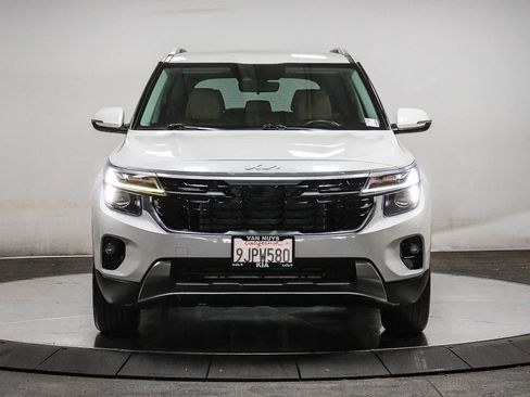 Used 2024 Kia Seltos EX FWD image 6