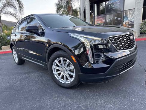 Used 2019 Cadillac XT4 Luxury image 3
