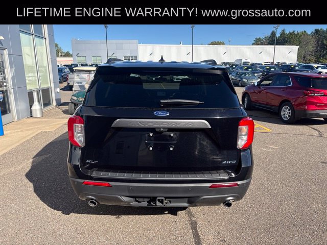 Used 2024 Ford Explorer XLT w/ Equipment Group 202A AWD/4WD image 6