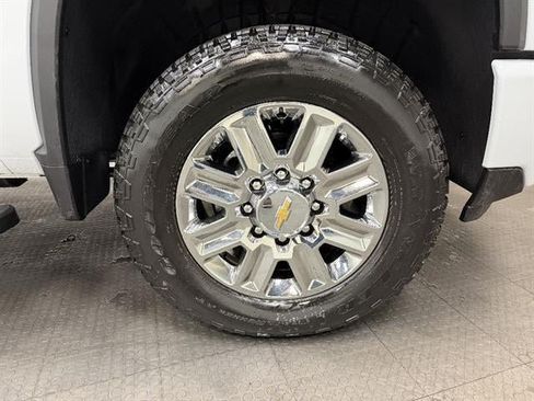 New 2026 Chevrolet Silverado 2500 High Country w/ High Country Premium Package AWD/4WD image 10