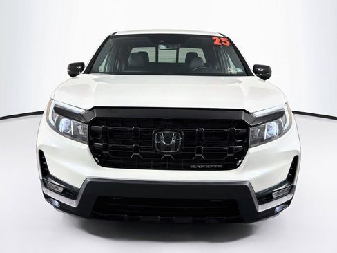 Used 2025 Honda Ridgeline Black Edition image 6