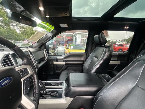 Used 2016 Ford F150 Lariat image 15