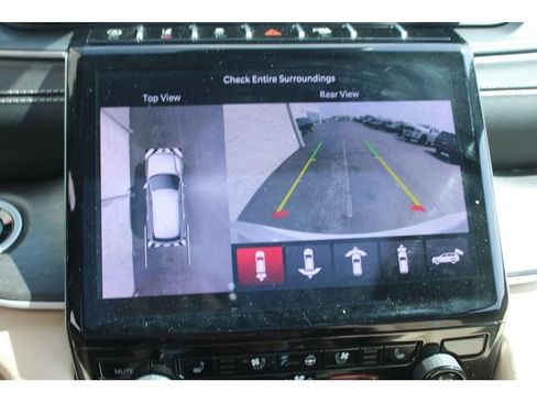 Used 2024 Jeep Grand Cherokee Limited w/ Luxury Tech Group II image 26