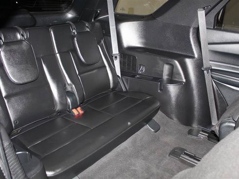 Used 2020 Ford Explorer Limited RWD image 35