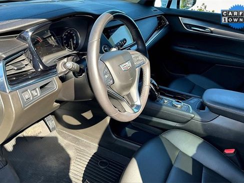 Used 2023 Cadillac XT6 Luxury image 14