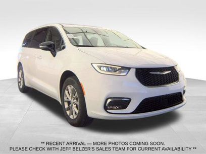 Used 2026 Chrysler Pacifica Limited