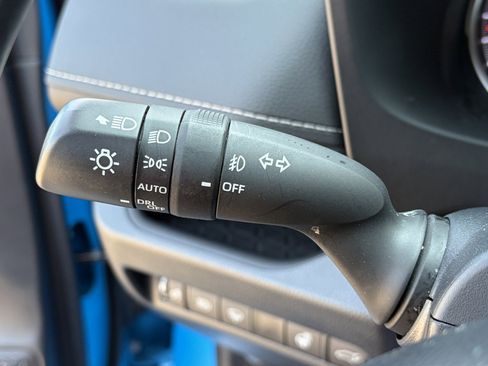 Used 2021 Toyota RAV4 XLE Premium AWD/4WD image 26
