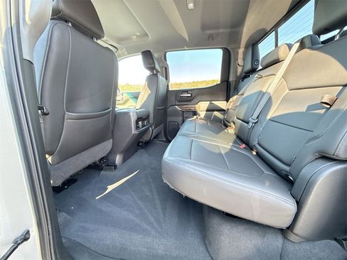 Used 2019 Chevrolet Silverado 1500 RST image 23