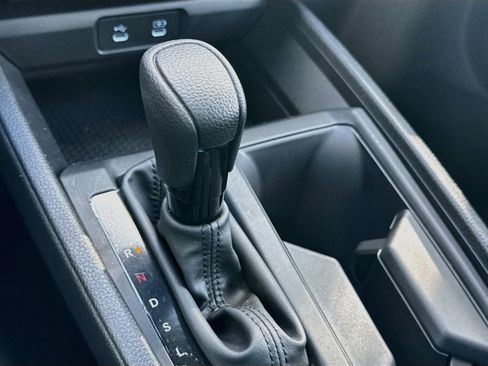 Used 2025 Honda Accord SE image 15
