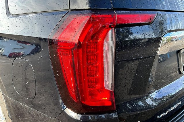 Used 2021 GMC Yukon SLT AWD/4WD image 30
