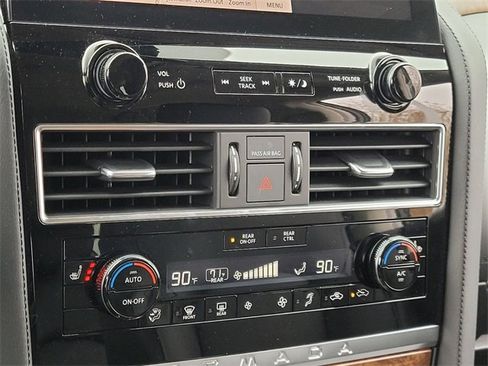 Used 2024 Nissan Armada SL w/ Captain's Chairs Package image 25