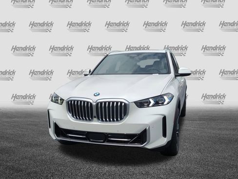 Used 2026 BMW X5 xDrive40i AWD/4WD image 3