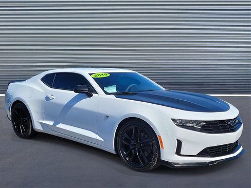 Used 2019 Chevrolet Camaro LT w/ 1LE Track Performance Package image 2