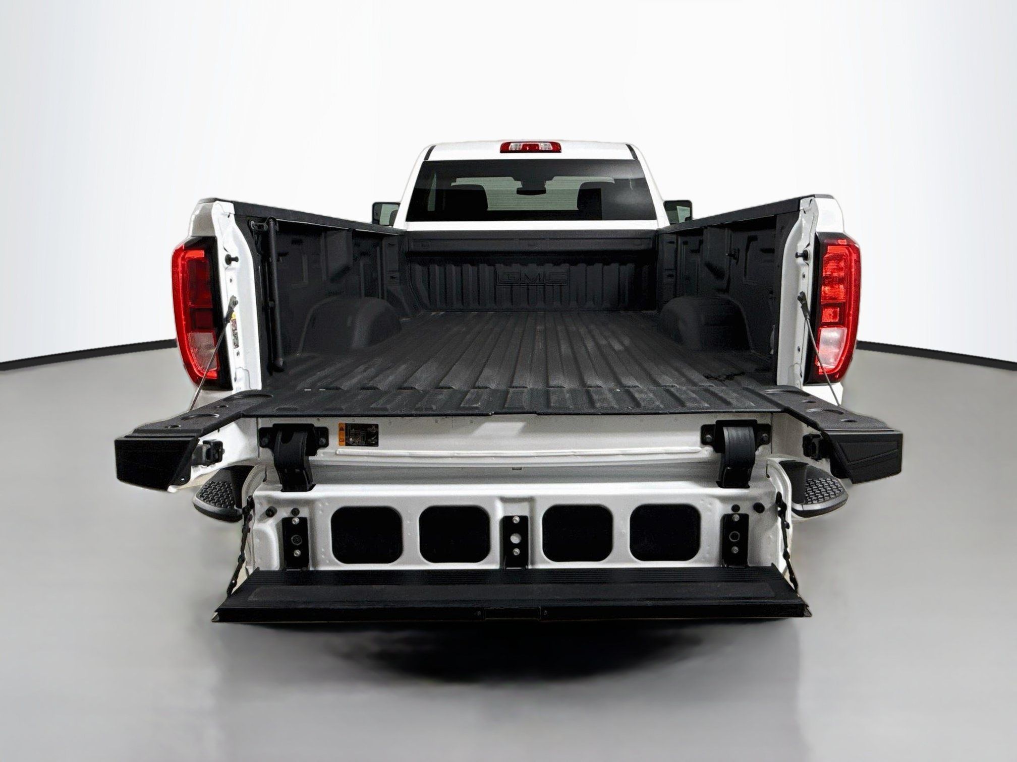 Used 2024 GMC Sierra 2500 SLE w/ SLE Convenience Package AWD/4WD image 25