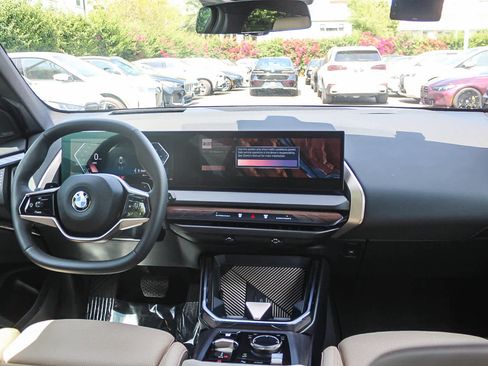 Used 2025 BMW X3 xDrive30 w/ Premium Package AWD/4WD image 12