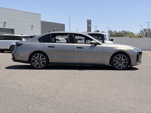 Used 2023 BMW 760i xDrive AWD/4WD image 5