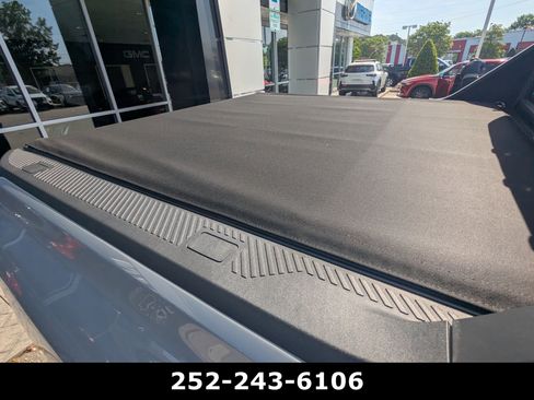 Used 2025 GMC Hummer EV 3X AWD/4WD image 8