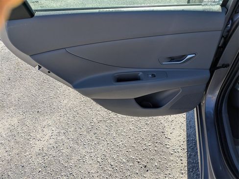 Used 2024 Hyundai Elantra SEL image 22