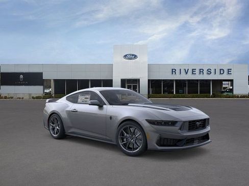 New 2025 Ford Mustang Dark Horse image 7