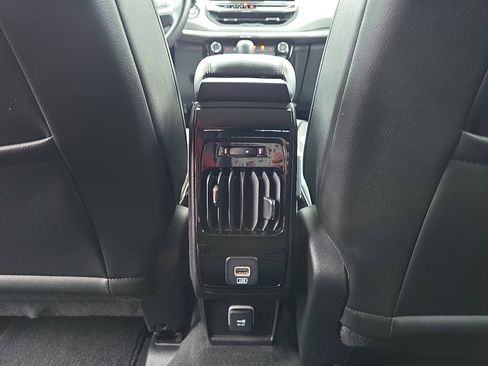 Used 2022 Jeep Compass Limited image 27