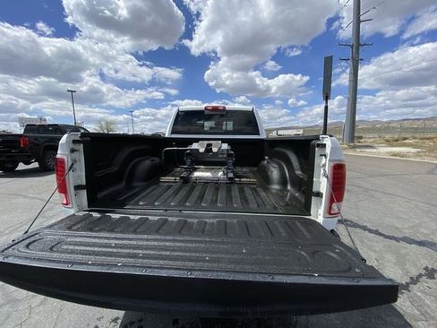 Used 2013 RAM 2500 Laramie w/ Convenience Group AWD/4WD image 11