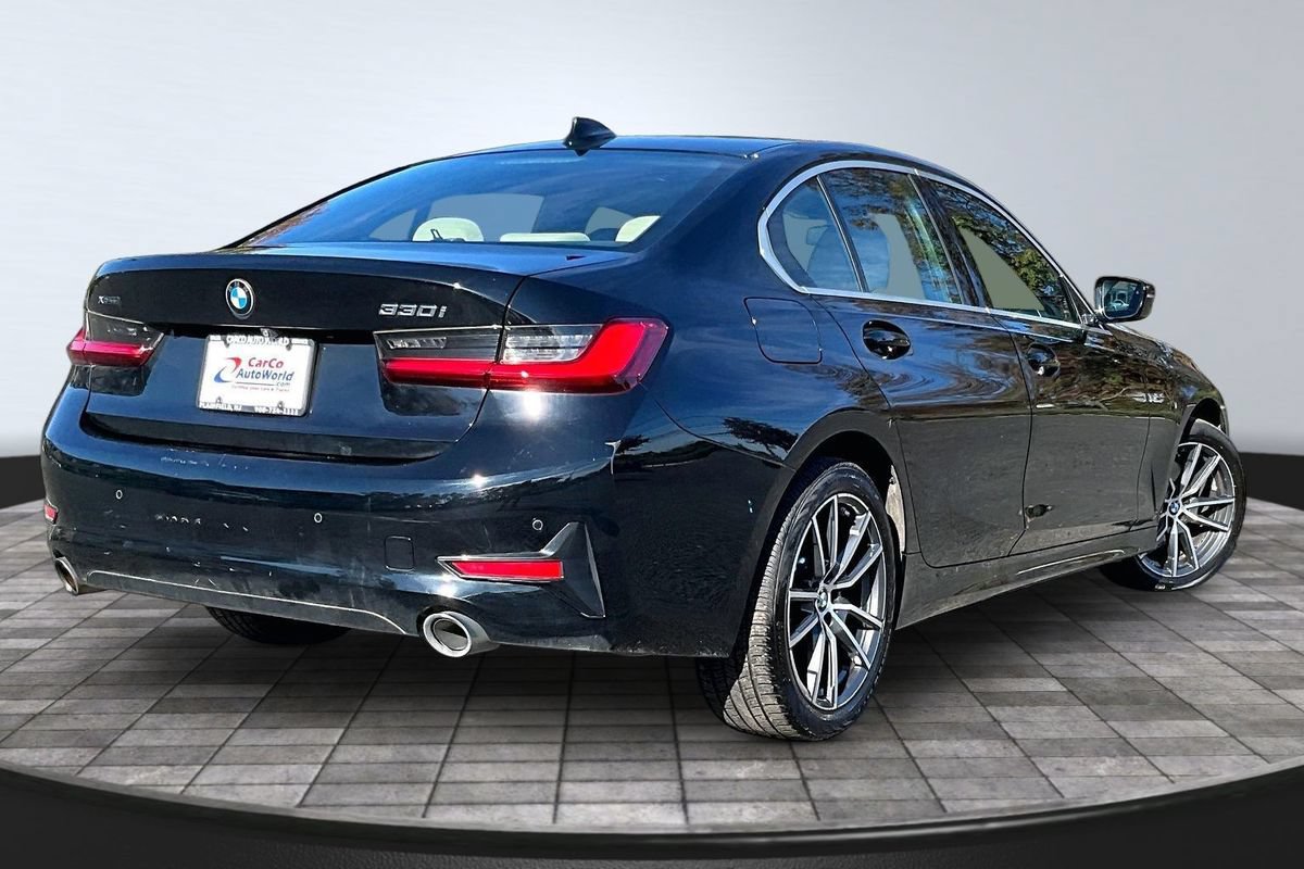 Used 2020 BMW 330i xDrive Sedan w/ Premium Package AWD/4WD image 4