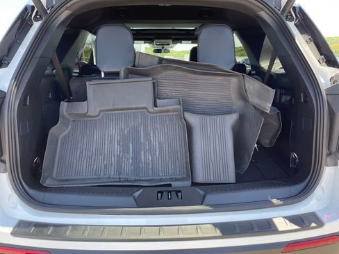 Used 2025 Ford Explorer ST-Line AWD/4WD image 27