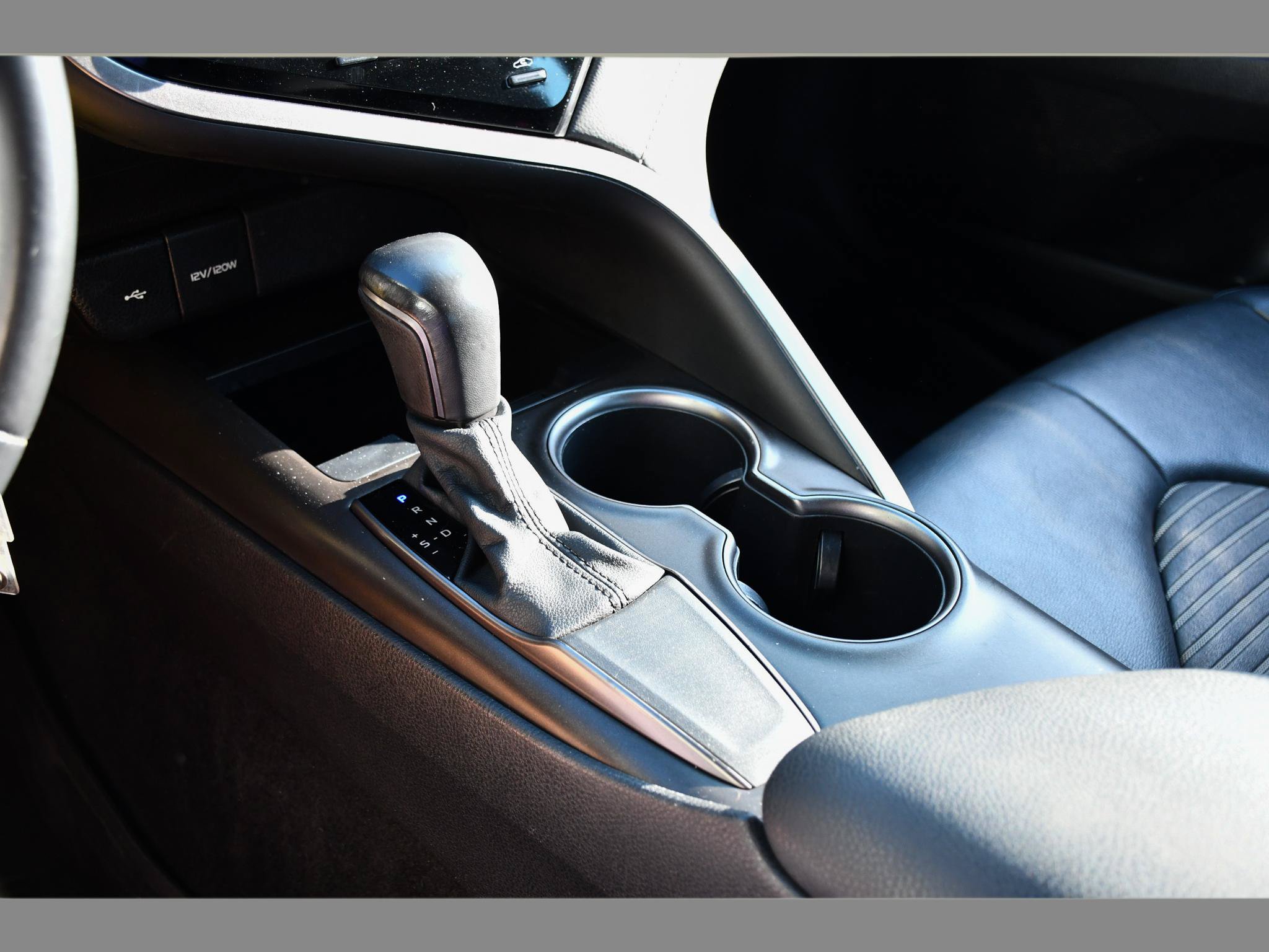 Used 2021 Toyota Camry SE FWD image 28