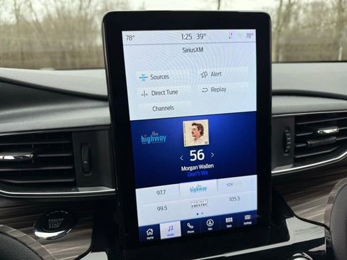 Certified 2023 Ford Explorer Limited w/ Limited Technology Package image 27