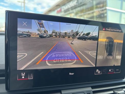 Used 2023 Audi Q5 2.0T Prestige image 11