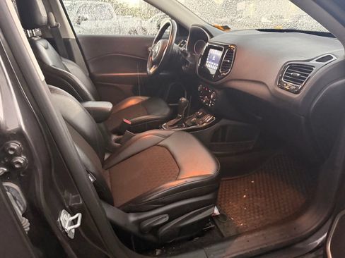 Used 2020 Jeep Compass Latitude AWD/4WD image 18