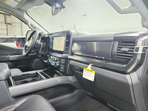 New 2026 Ford F250 Lariat image 38