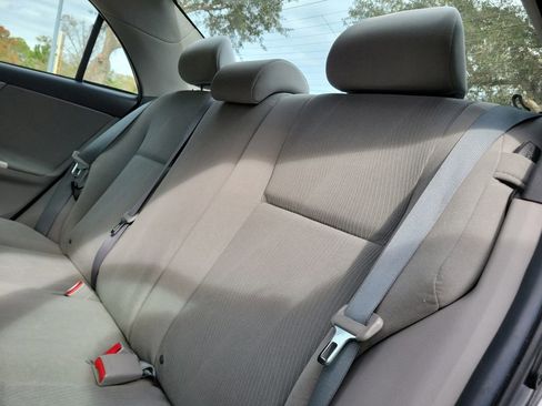 Used 2011 Toyota Corolla LE image 11