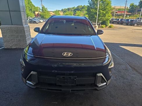 Used 2025 Hyundai Kona SEL AWD/4WD image 3